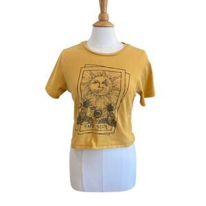 French Pastry Mustard Yellow Cropped Short Sleeve T-Shirt Sun Moon Sunflower M